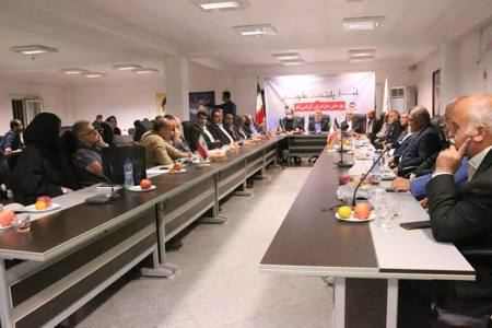 هم اندیشی مدیریت شهری آمل با اهالی فرهنگ و هنر در گرامیداشت هفته مازندران